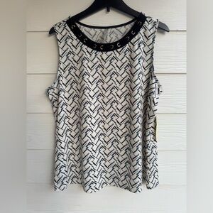 PerSeption Concept Black & White Geometric Eyelet-Trim Tank